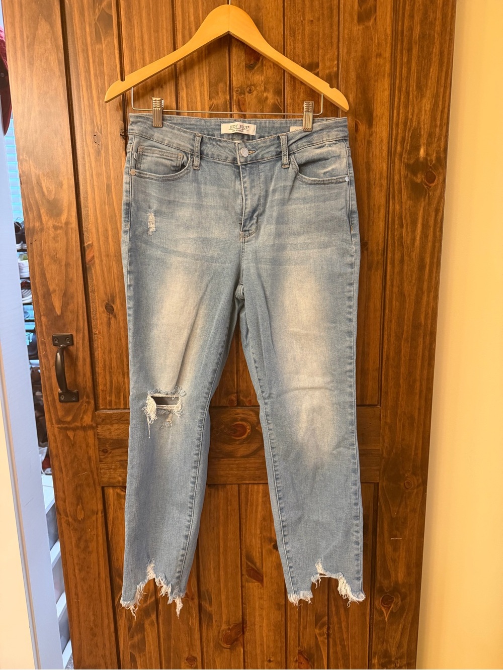 Judy Blue Light Blue Distressed Ankle Jeans